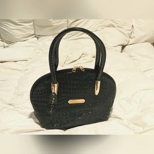 Vintage brand name style bag